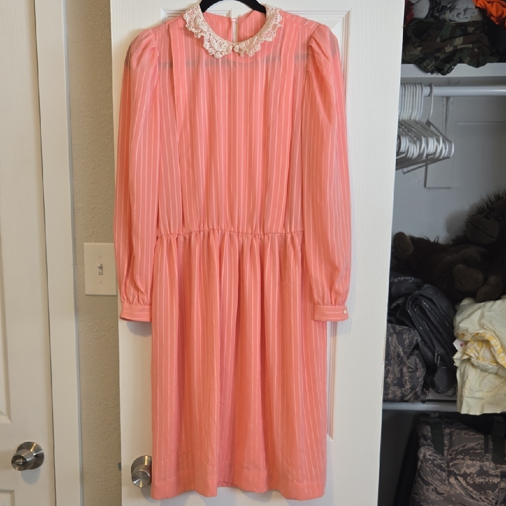 Vintage Handmade Pink Long Sleeve Lace Collar Dress